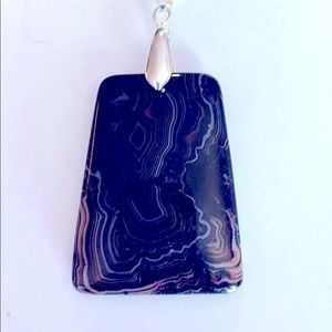 A beautiful pendant necklace